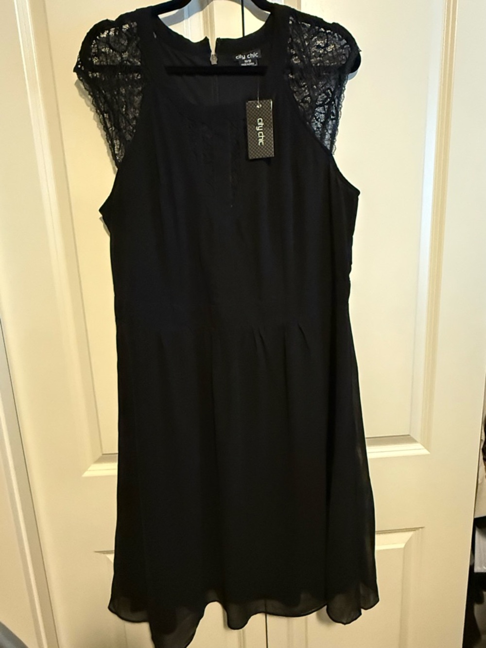 City Chic Black Lace Cap-Sleeve Dress